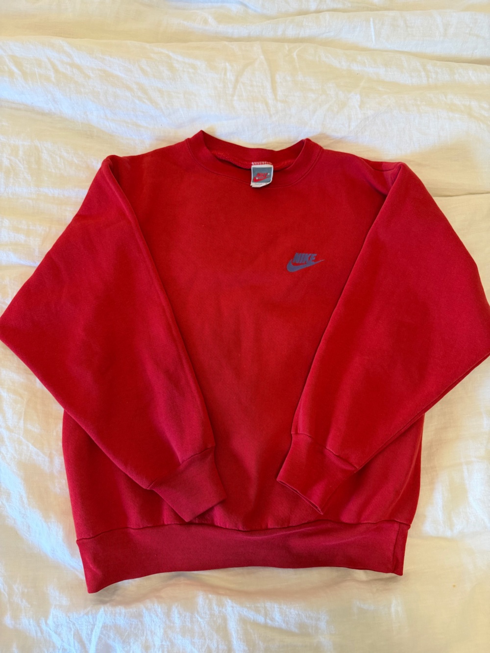 80’s vintage nike -  Red Crewneck Sweatshirt w/graphic back